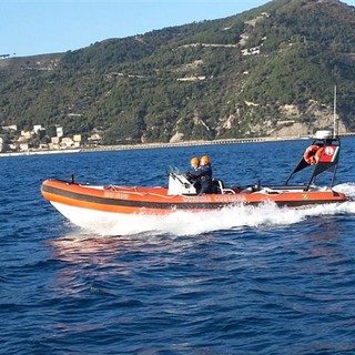 Primo week end estivo di controlli per la Guardia Costiera con 305 attività