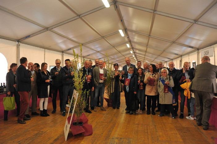 E' tempo di "Gusta Cherasco", la manifestazione delle eccellenze ristorative, agroalimentari e turistiche [FOTO E VIDEO]