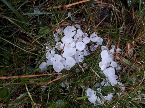 Meteo, rapido peggioramento nel weekend con grandine, temporali e scivolone termico, poi nuovamente alta pressione