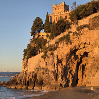 Castelletto di Finale, rischio sul promontorio: chiusa e protetta l’area dell’Orecchio di Dioniso