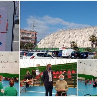 Covid, primo giorno di vaccinazioni ad Albenga. Il sindaco Tomatis: "L'inizio della fine di un incubo" (FOTO e VIDEO)