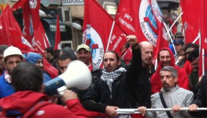 Il Partito Comunista dei Lavoratori raccoglie l'appello di Rrifondazione ed è pronto a scendere in piazza