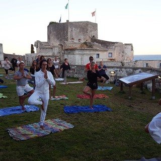 Finale Ligure: a Castelfranco tutto pronto per l'Holistic Yoga Fest