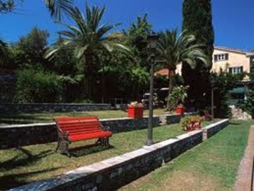 Garages, Melgrati contro il WWF Garages, Melgrati contro il WWF