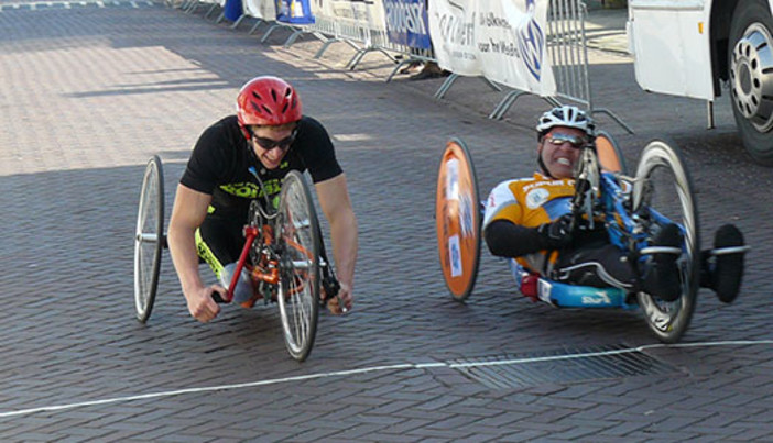 Savona, dallo sport alla solidarietà: domenica handbike per le vie cittadine Savona, dallo sport alla solidarietà: domenica handbike per le vie cittadine