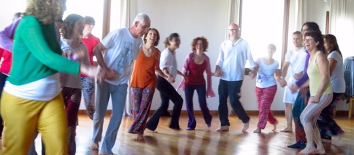 Stage gratuito di biodanza: doppio appuntamento a Loano Stage gratuito di biodanza: doppio appuntamento a Loano