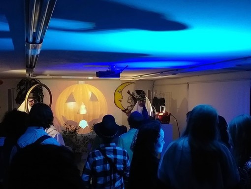 Halloween alla Ubik di Savona, scherzetti e dolcetti per i bambini Halloween alla Ubik di Savona, scherzetti e dolcetti per i bambini