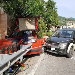 Calice, scontro tra due auto: un codice giallo al Santa Corona (FOTO)