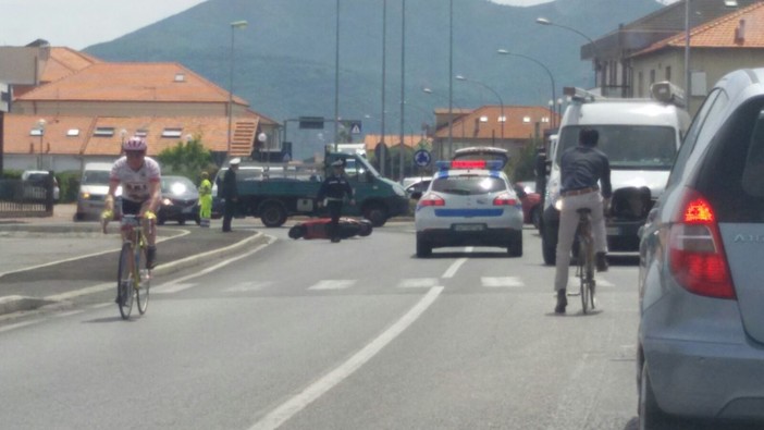 Ceriale, motociclista a terra sulla via Aurelia