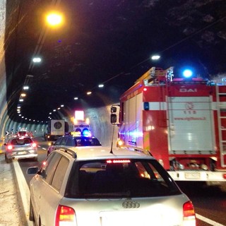 Incidente sulla A10 tra Albisola e Celle Ligure: lieve un ferito, rallentamenti sull'autostrada