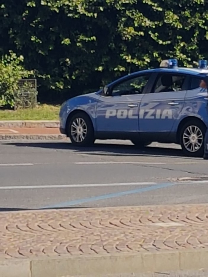 Albenga: pattuglione della polizia di stato in atto