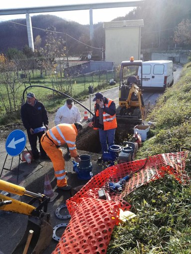 Emergenza idrica, riempita la linea di Pallare. Il sindaco Briano: "Nelle prossime ore la pressione inizierà a salire su Cairo"