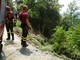 I vigili del fuoco all'opera sul luogo dell'incidente I vigili del fuoco all'opera sul luogo dell'incidente