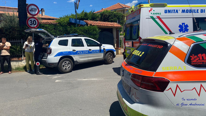 Incidente tra Leca d'Albenga e Campochiesa: un uomo ricoverato in gravi condizioni al Santa Corona (FOTO) Incidente tra Leca d'Albenga e Campochiesa: un uomo ricoverato in gravi condizioni al Santa Corona (FOTO)