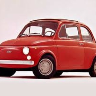 Al Molo 8.44 il terzo raduno delle Fiat 500 d'epoca