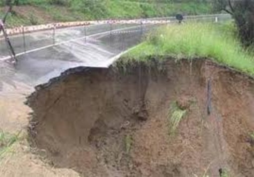 Aldo Siri (Lista Biasotti) unico voto contrario denuncia: "disposizioni sciagurate per la tutela dei corsi d'acqua" Aldo Siri (Lista Biasotti) unico voto contrario denuncia: "disposizioni sciagurate per la tutela dei corsi d'acqua"