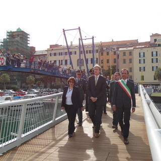 Savona, domani l’intitolazione del ponte mobile a Sandro Pertini