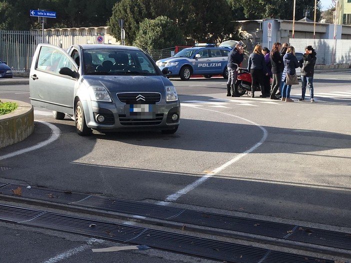 Savona, scontro tra moto e auto: un codice giallo al San Paolo Savona, scontro tra moto e auto: un codice giallo al San Paolo