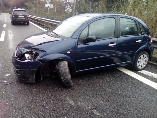Ancora un incidente sull'A10, nuovamente tra Celle Ligure e Varazze: una persona in codice giallo Ancora un incidente sull'A10, nuovamente tra Celle Ligure e Varazze: una persona in codice giallo