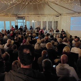 Rigassificatore, il M5S dice no: "Opera estremamente pericolosa, la sicurezza dei cittadini sembra non interessi alla Regione"