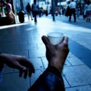 Rapporto Caritas sulla povertà: è allarme. Rambaudi: "Il Governo vari assegno di mantenimento" Rapporto Caritas sulla povertà: è allarme. Rambaudi: "Il Governo vari assegno di mantenimento"