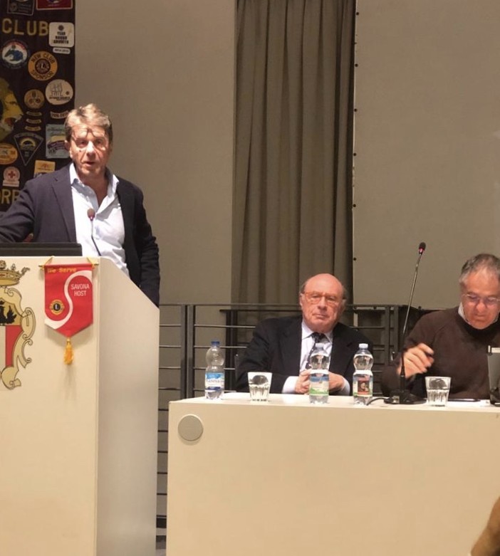 Ospedale San Paolo: grande successo di pubblico e partecipazione attiva all’incontro a cura delle associazioni a Campanassa, Lions international e Rotary