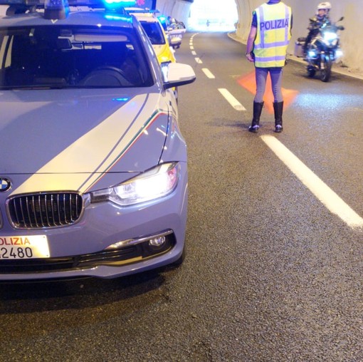 A10, incidente tra Albisola e Savona: mobilitati vigili del fuoco e 118 A10, incidente tra Albisola e Savona: mobilitati vigili del fuoco e 118