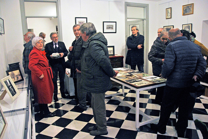 La Val Bormida nelle immagini di un tempo, riprodotte con notevole perizia grafica dall’ artista carcarese Stefania Salvadori La Val Bormida nelle immagini di un tempo, riprodotte con notevole perizia grafica dall’ artista carcarese Stefania Salvadori