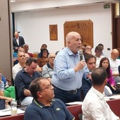 Rigassificatore, non si placa la tensione. Isetta: "Toti ha dismesso il suo ruolo di Presidente, non è esercizio di buona amministrazione, nè buona politica" Rigassificatore, non si placa la tensione. Isetta: "Toti ha dismesso il suo ruolo di Presidente, non è esercizio di buona amministrazione, nè buona politica"