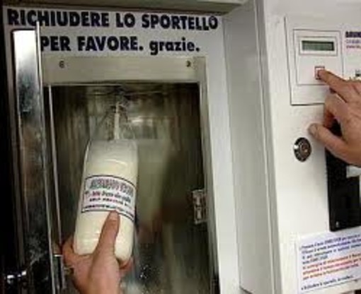 Celle Ligure inaugura il primo distributore di latte crudo