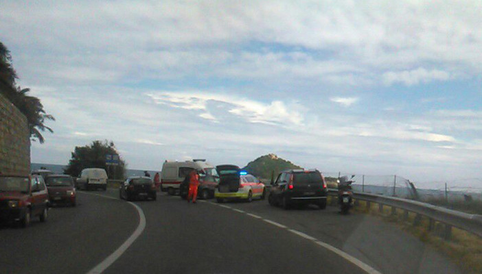 Moto contro autobus tra Albenga e Alassio (FOTO e VIDEO)