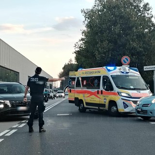 Savona, scontro auto-moto in via Vittime di Brescia: un ferito al San Paolo Savona, scontro auto-moto in via Vittime di Brescia: un ferito al San Paolo