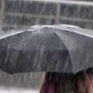 Maltempo, allerta gialla fino alle 14: temporali ancora intensi in mattinata in Val Bormida Maltempo, allerta gialla fino alle 14: temporali ancora intensi in mattinata in Val Bormida