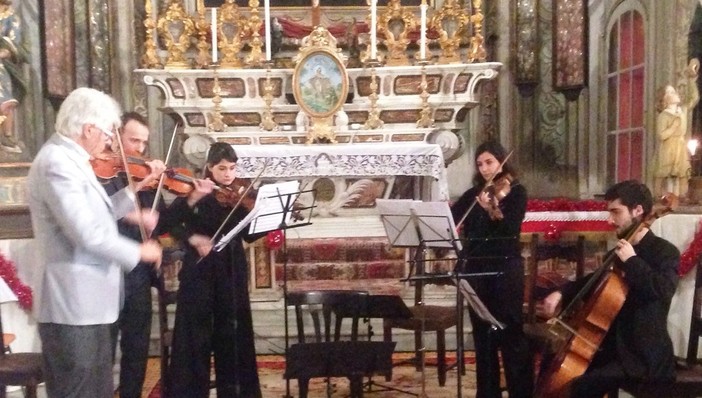 Albissola Marina, successo per l concerto di natale all'oratorio di San Giuseppe Albissola Marina, successo per l concerto di natale all'oratorio di San Giuseppe