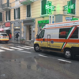 Scontro tra auto e moto a Savona: motociclista in codice giallo (FOTO)