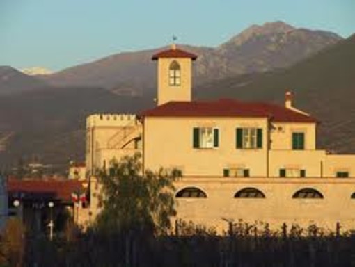 Il punto sulla gestione delle acque di vegetazione presso il Ce.R.S.A.A. di Albenga Il punto sulla gestione delle acque di vegetazione presso il Ce.R.S.A.A. di Albenga