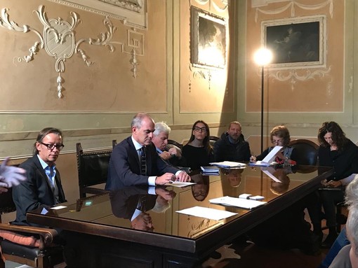 Albenga incontra i balneari, il sindaco Cangiano: "Ora affrontiamo l’emergenza, ma pensiamo anche a dare un volto nuovo al nostro litorale"