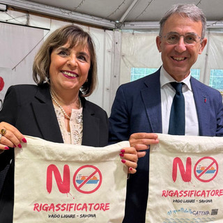 Niente rigassificatore nel savonese, il M5S esulta:  “Vittoria di cittadini e territorio, compatti e determinati”