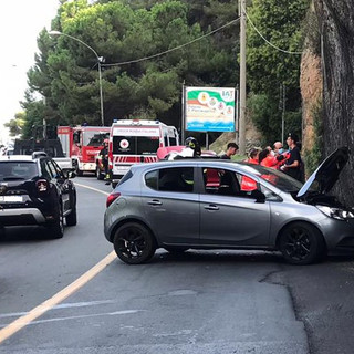 Frontale tra due autovetture sul Capo di Santo Spirito: otto feriti fortunatamente lievi Frontale tra due autovetture sul Capo di Santo Spirito: otto feriti fortunatamente lievi