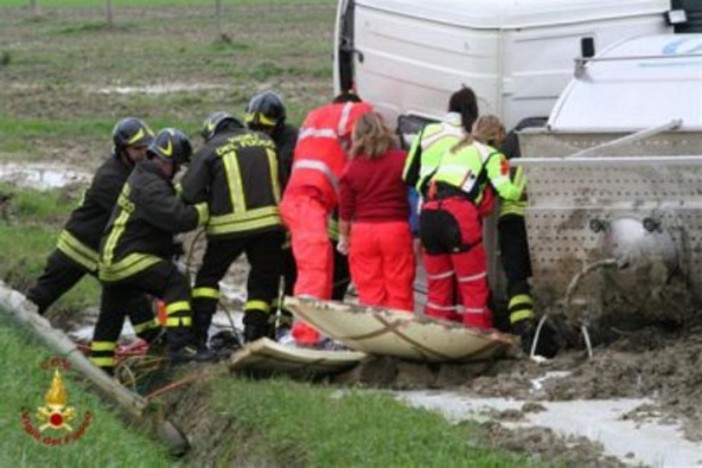 Borgo San Dalmazzo: grave incidente stradale in via Ambovo, muore 13enne valbormidese Borgo San Dalmazzo: grave incidente stradale in via Ambovo, muore 13enne valbormidese