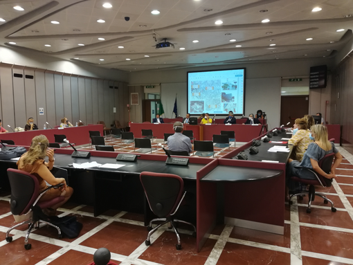 Savona, recupero spazi e aule in vista del prossimo anno scolastico: incontro in Provincia Savona, recupero spazi e aule in vista del prossimo anno scolastico: incontro in Provincia