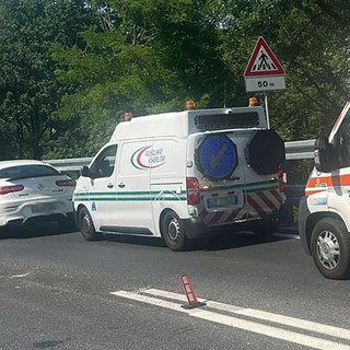Finale, doppio incidente all'uscita dell'autostrada: un solo ferito non grave, disagi alla circolazione