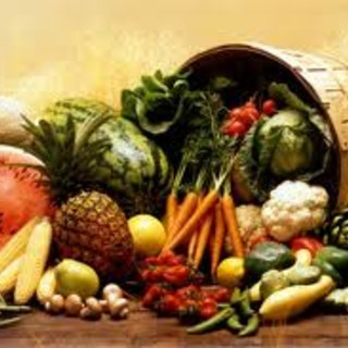Il Prof. Altieri: "Vi spiego perche' mangiamo pesticidi"
