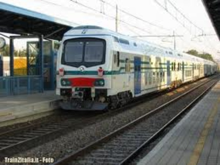 Treni, Regione: consegnato il primo Vivalto Treni, Regione: consegnato il primo Vivalto