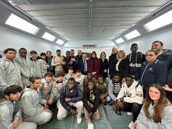 Inaugurata nuova officina di carrozzeria: da Regione Liguria e Cnos-Fap nuove opportunità di formazione Inaugurata nuova officina di carrozzeria: da Regione Liguria e Cnos-Fap nuove opportunità di formazione