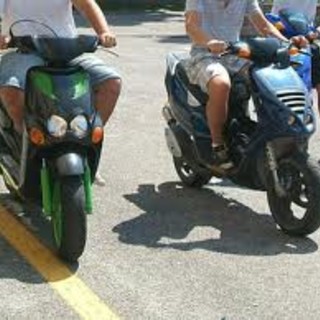 Finale Ligure, motorini: cambiano le norme, la Polizia avverte