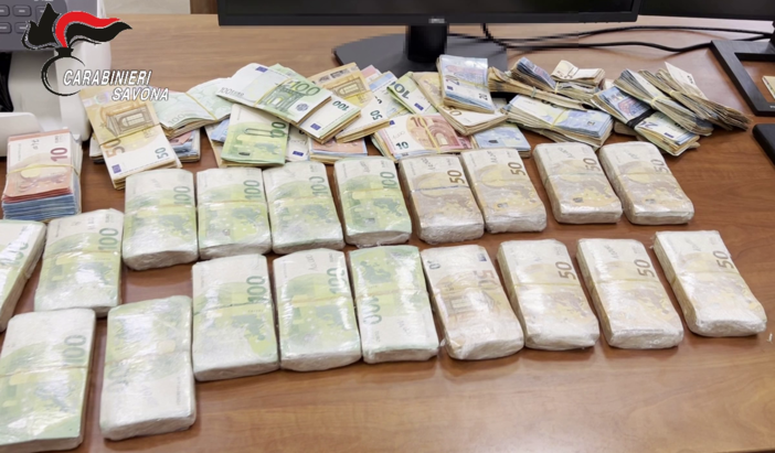 Operazione antidroga "Petfood", altre tre misure dopo gli interrogatori: due arresti e un obbligo di dimora Operazione antidroga "Petfood", altre tre misure dopo gli interrogatori: due arresti e un obbligo di dimora