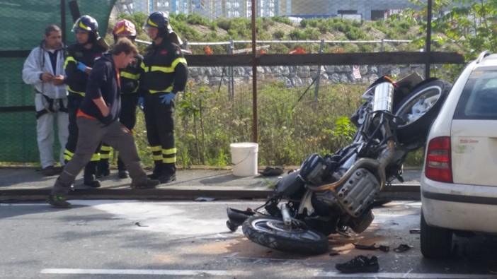 Tragedia a Vado Ligure, falciato da automobile che effettua inversione a U: morto sul colpo Leonardo Bracco