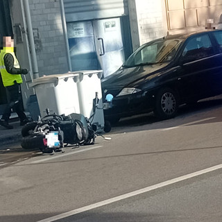 Scontro tra auto e moto a Savona: un ferito al San Paolo