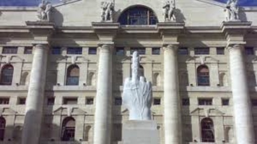 Unitiallabase Savona: Occupyamo Piazza Affari Unitiallabase Savona: Occupyamo Piazza Affari